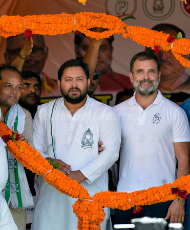 तेजस्वी यादव के जमीनी मुद्दों और राहुल के राष्ट्रीय अनुभव का गठजोड़ NDA को दे सकता है चुनौती