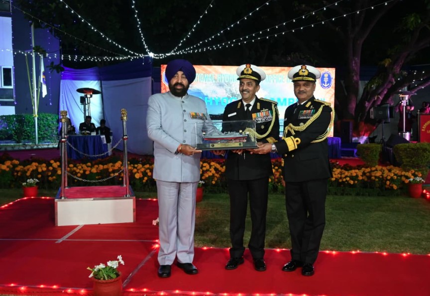 आधुनिक तकनीक और आत्मनिर्भरता से सशक्त हुई भारतीय नौसेना:- राज्यपाल