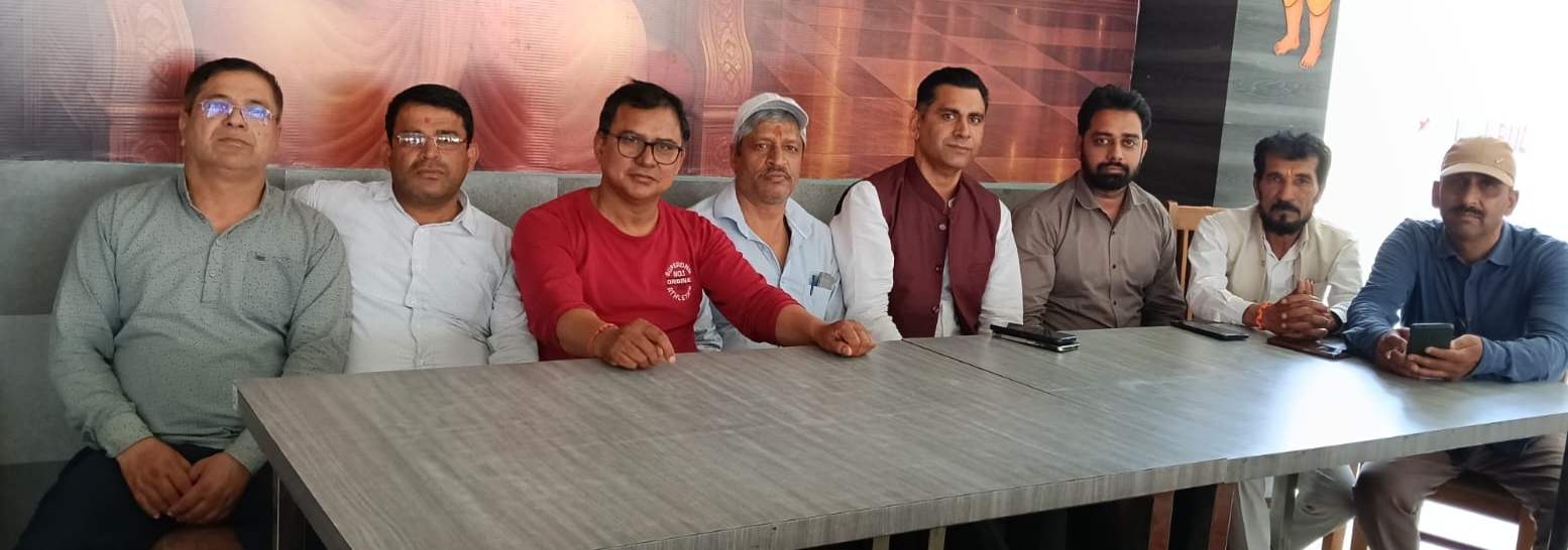 बेरोजगारी और पलायन के मुद्दे पर सरकार घिरी, आम जनता त्रस्त – सुमित अरोड़ा